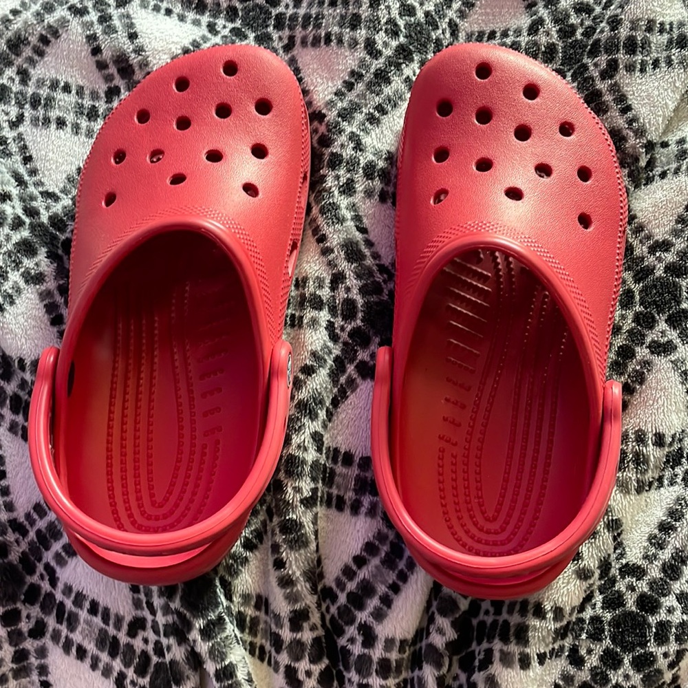 CROCS